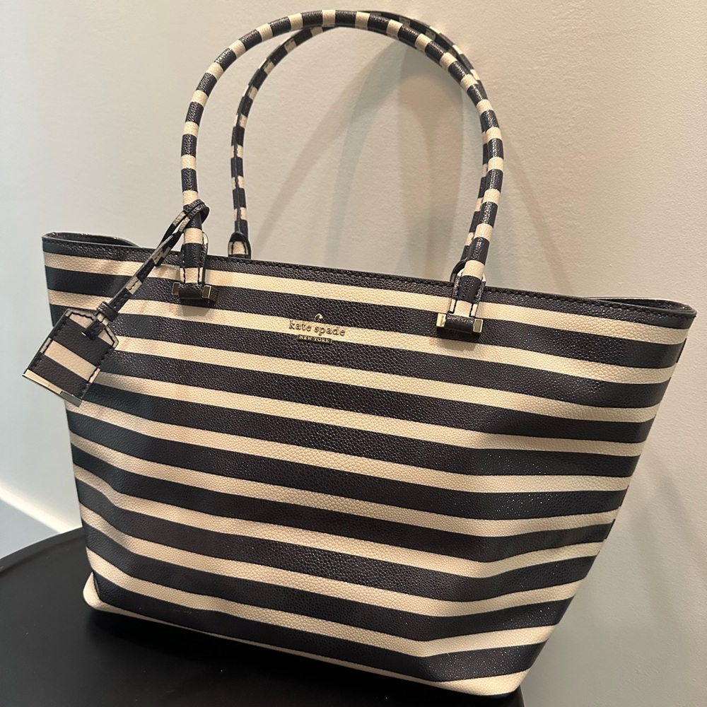 Kate Spade navy/cream large textured tote